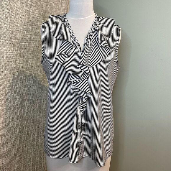 Karl Lagerfeld Paris Yagavi Ruffle Front Sleeveless Button Front Blouse Medium - Picture 4 of 8